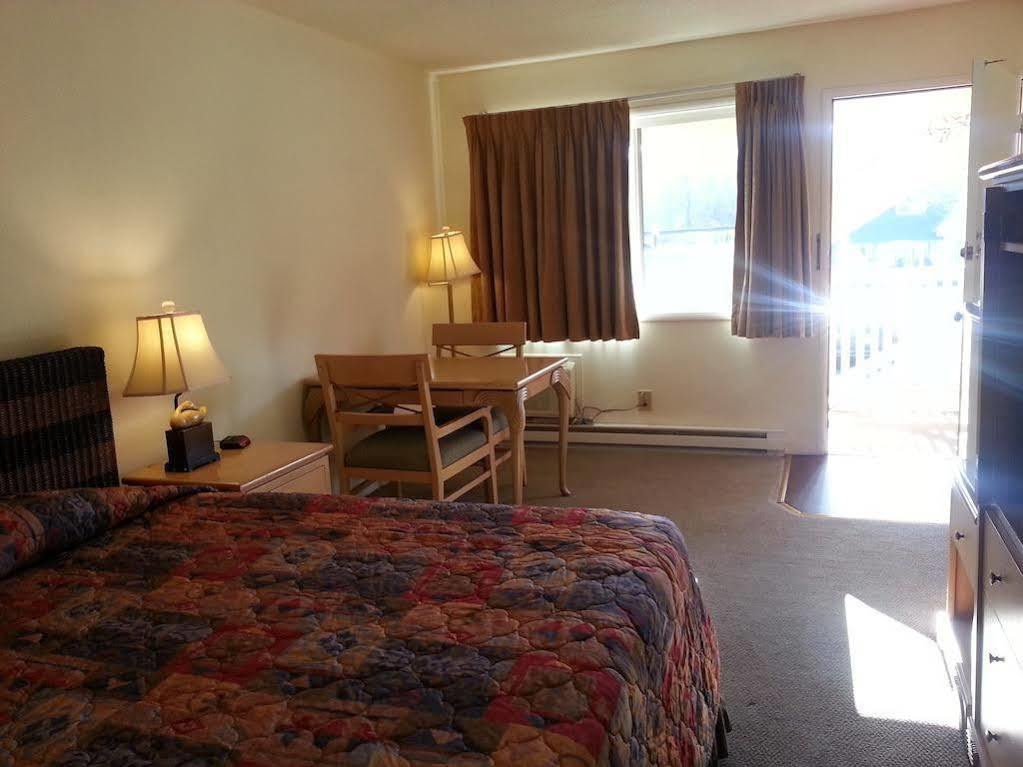 Shelton Inn Kültér fotó